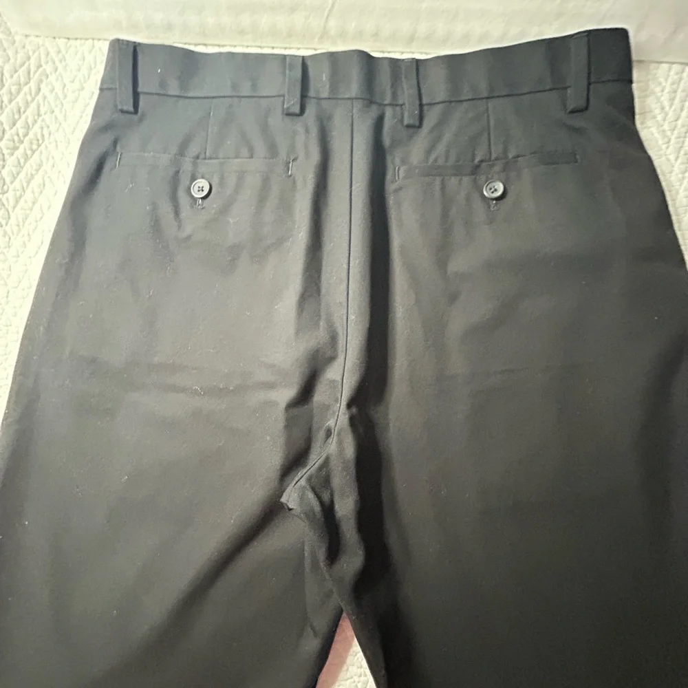 Banana republic men’s non-iron‎ tailored fit pants, size 33/30 black